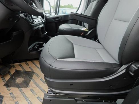 New 2024 RAM ProMaster 2500 w/ Quick Order Package 22G SLT image 21