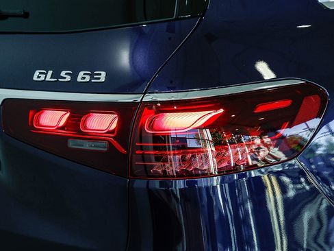 New 2026 Mercedes-Benz GLS 63 AMG 4MATIC image 7