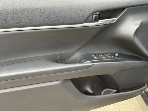 Certified 2020 Toyota Camry LE w/ Carpet Mat Package image 17