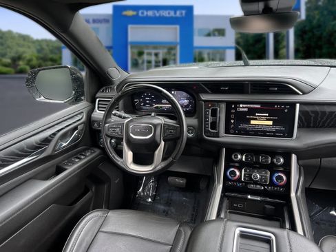 Certified 2023 GMC Yukon XL Denali w/ Denali Reserve Package AWD/4WD image 34