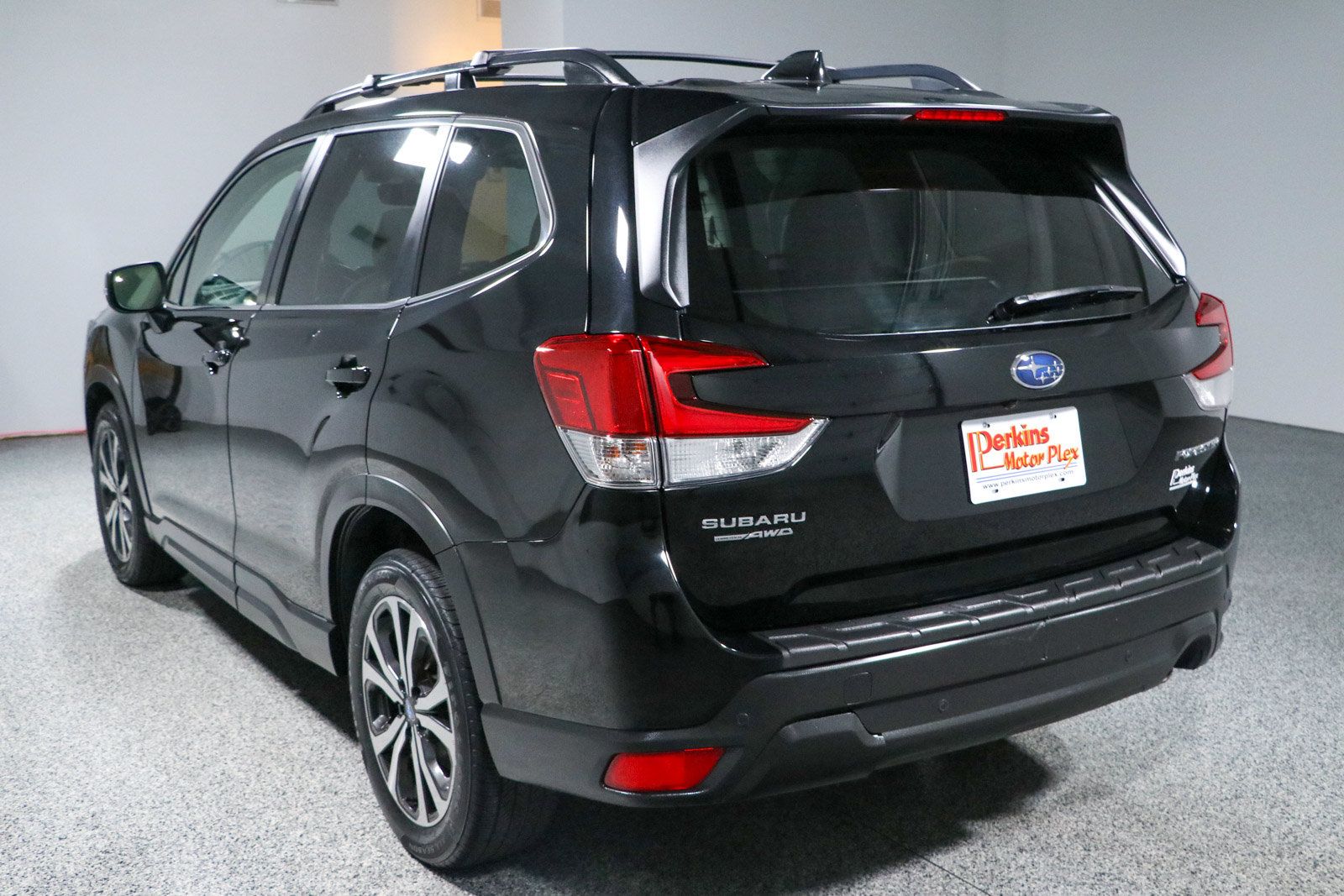 Used 2020 Subaru Forester Limited w/ Popular Package #3 AWD/4WD image 9