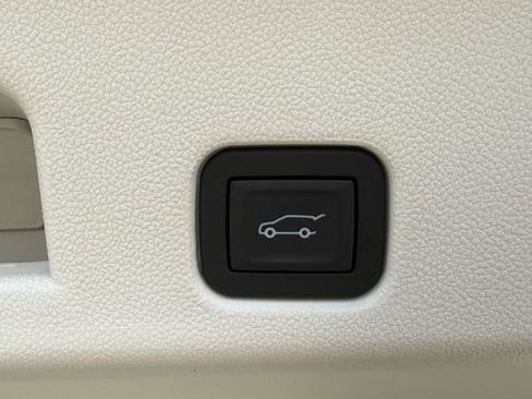 New 2026 GMC Acadia Denali w/ Super Cruise Package image 40