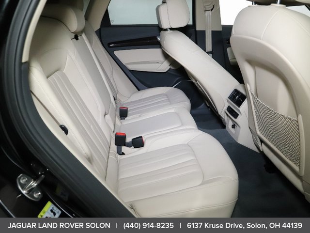 Used 2019 Audi Q5 2.0T Premium w/ Convenience Package AWD/4WD image 30