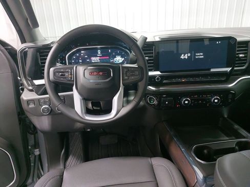 New 2026 GMC Sierra 2500 SLT w/ SLT Premium Package image 15