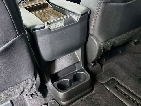 Certified 2025 Toyota Sienna Limited FWD image 39