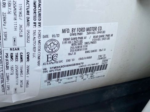 Used 2022 Ford Explorer XLT image 26