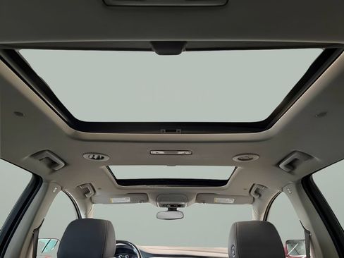 Used 2019 Buick Enclave Essence AWD/4WD image 34