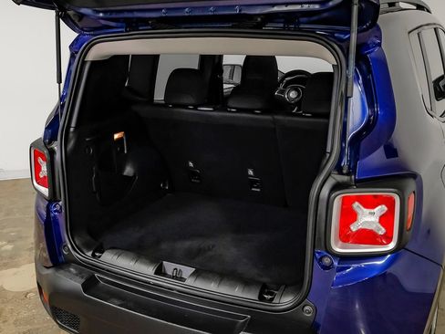 Used 2021 Jeep Renegade Latitude AWD/4WD image 40