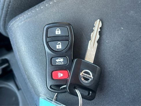 Used 2005 Nissan Altima 3.5 SE w/ (M01) Sport Pkg image 28