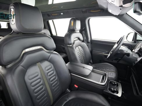 Used 2023 Rivian R1S Adventure AWD/4WD image 23