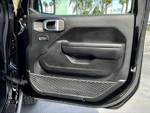 Used 2021 Jeep Wrangler Unlimited Sport image 20