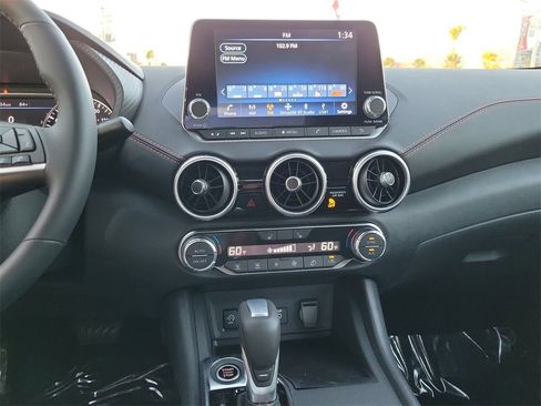 New 2025 Nissan Sentra SR image 9