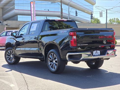Used 2022 Chevrolet Silverado 1500 LT AWD/4WD image 21
