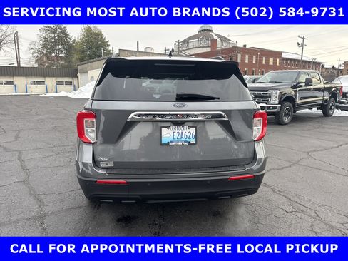Used 2023 Ford Explorer XLT image 8