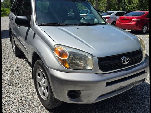 Used 2004 Toyota RAV4 2WD image 3