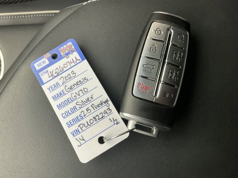 Used 2023 Genesis GV70 2.5T w/ Sport Prestige Package image 8