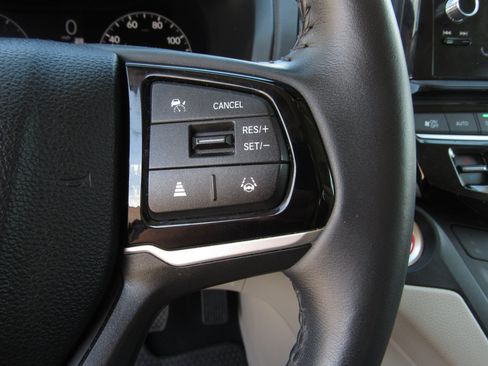 Used 2025 Honda Odyssey EX-L image 28