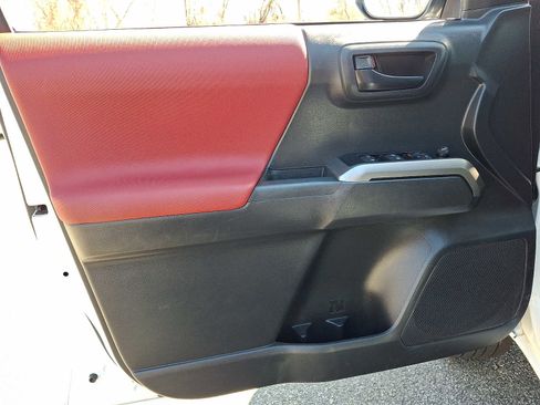 Used 2023 Toyota Tacoma SR5 image 12