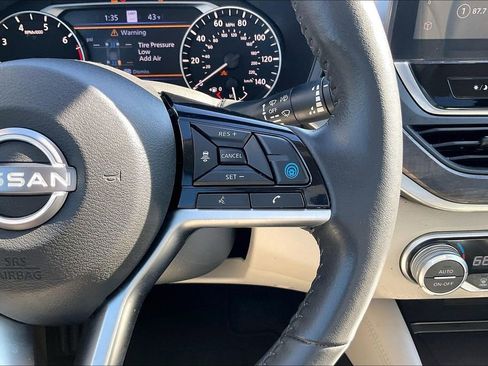 Used 2024 Nissan Altima 2.5 SL image 12