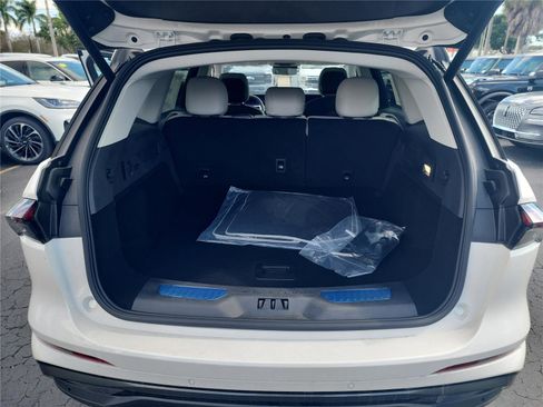 New 2026 Lincoln Nautilus Premier w/ Jet Appearance Package image 18