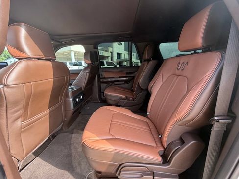 Used 2024 Ford Expedition Max King Ranch RWD image 17