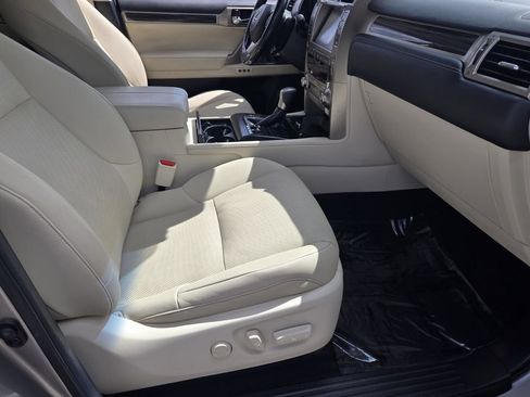 Used 2020 Lexus GX 460 Premium AWD/4WD image 16