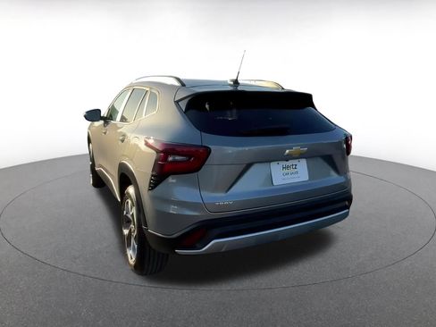 Used 2025 Chevrolet Trax LT image 15