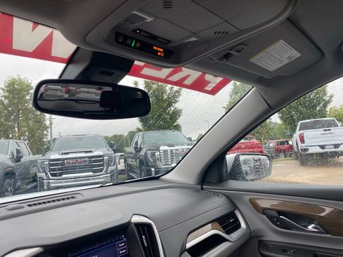 Used 2020 GMC Terrain SLE w/ Driver Convenience Package FWD image 22