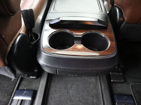 Used 2018 Toyota Sienna Limited image 29