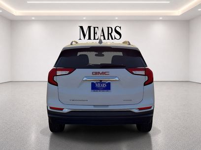Used 2023 GMC Terrain SLT