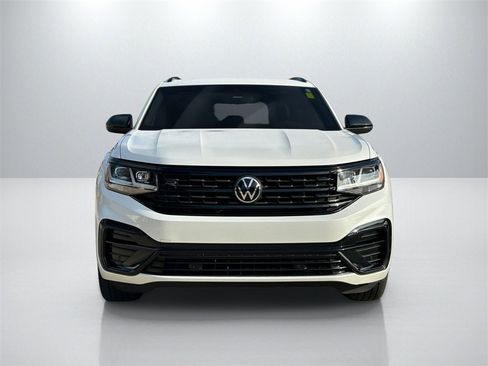 Used 2022 Volkswagen Atlas Cross Sport SEL R-Line image 2