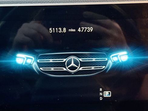 Used 2022 Mercedes-Benz GLS 450 4MATIC image 12