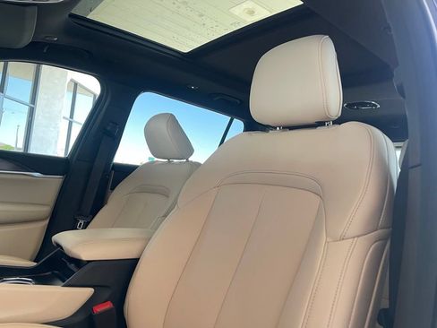 New 2026 Jeep Grand Cherokee L Limited w/ Limited Altitude Package AWD/4WD image 8