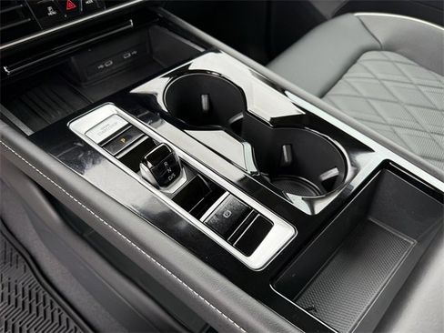 New 2025 Volkswagen Atlas SEL Premium R-Line image 17