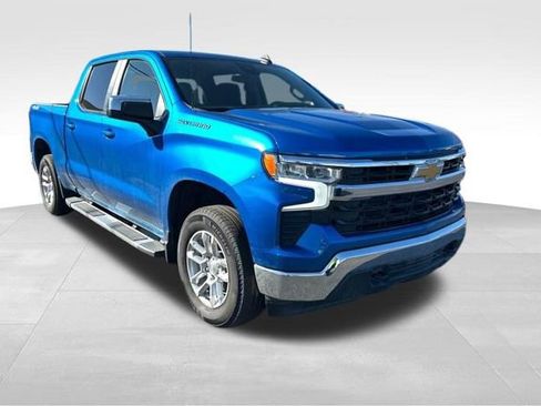 Used 2023 Chevrolet Silverado 1500 LT w/ Protection Package image 6