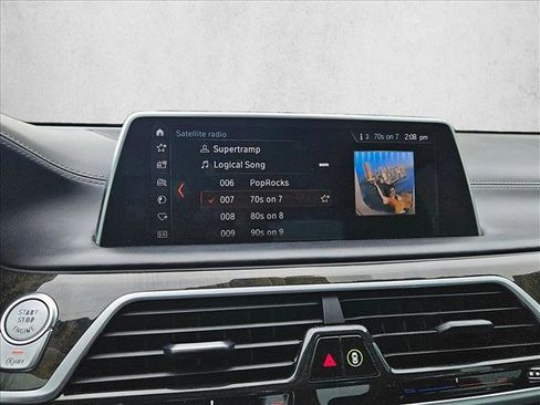 Used 2018 BMW 750i xDrive image 19