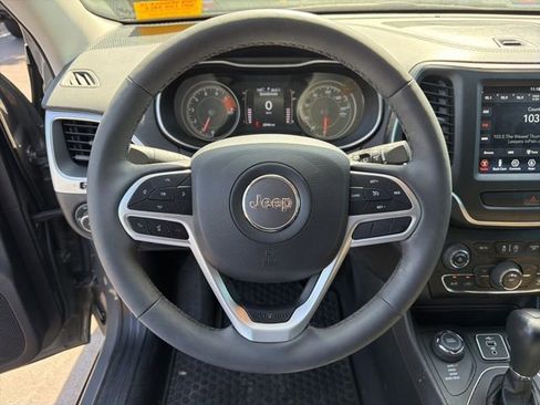 Used 2022 Jeep Cherokee Latitude image 22