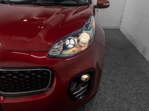 Used 2018 Kia Sportage LX w/ LX Technology Package AWD/4WD image 5