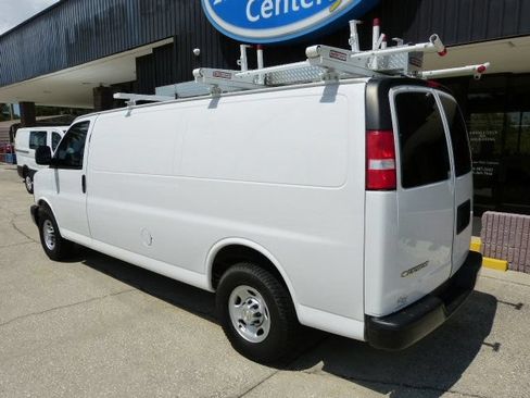Used 2021 Chevrolet Express 2500 Extended w/ Driver Convenience Package RWD image 3