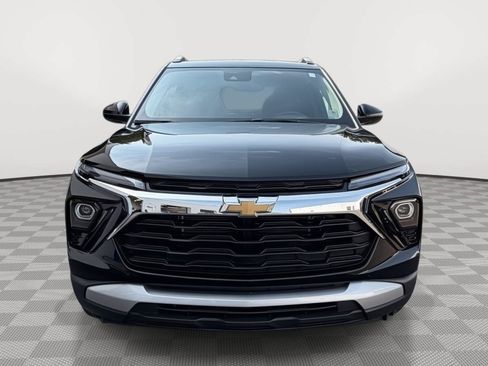 Used 2024 Chevrolet TrailBlazer LT w/ LT Cold Weather Package FWD image 8