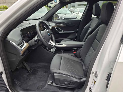 Used 2025 BMW X1 xDrive28i AWD/4WD image 21