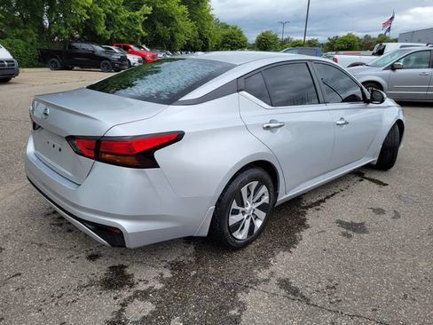 Used 2020 Nissan Altima 2.5 S FWD image 3