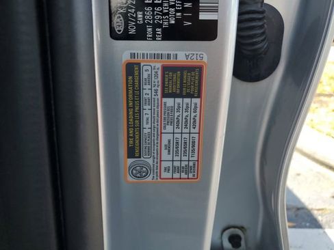 Used 2021 Kia Sorento LX image 30