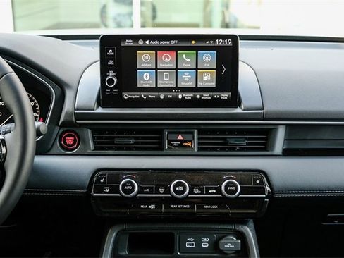 New 2025 Honda Pilot Touring image 19