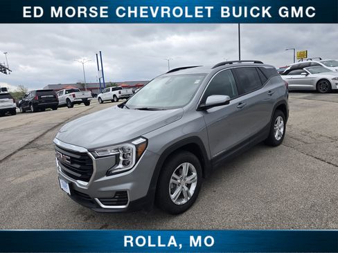 Used 2024 GMC Terrain SLE w/ Driver Convenience Package image 7