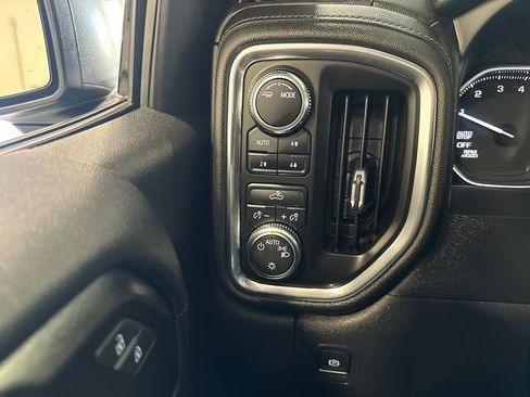Used 2021 GMC Sierra 1500 SLE w/ X31 Off-Road Package image 28
