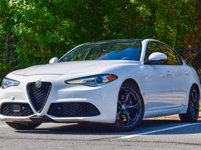 Used 2017 Alfa Romeo Giulia Ti w/ TI 19" Sport Package
