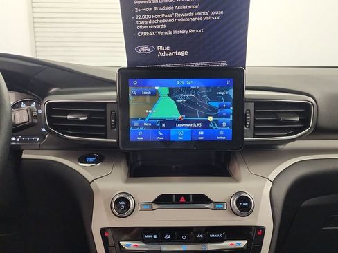 Used 2024 Ford Explorer XLT w/ Equipment Group 202A AWD/4WD image 26