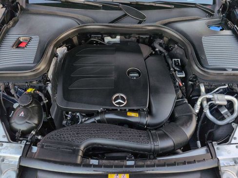 Used 2022 Mercedes-Benz GLC 300 GLC 300 image 15