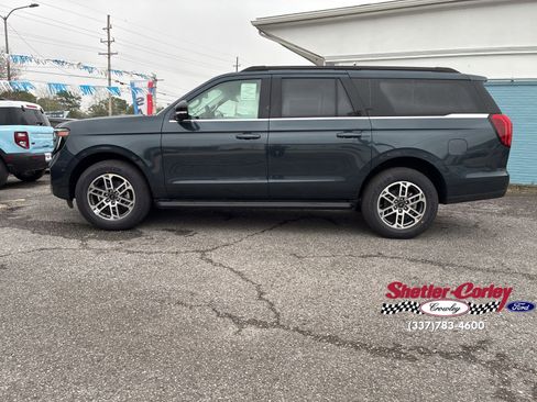 New 2026 Ford Expedition Max Active RWD image 9